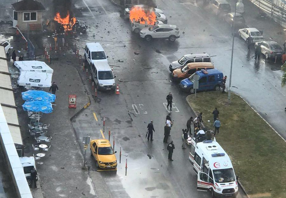 Turchia: attacco terroristico al Tribunale di Smirne Turchia: attacco terroristico al Tribunale di Smirne