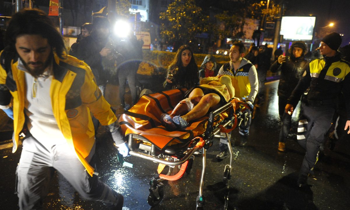 Istanbul, attentato al night club: ISIS rivendica – FOTO e VIDEO
