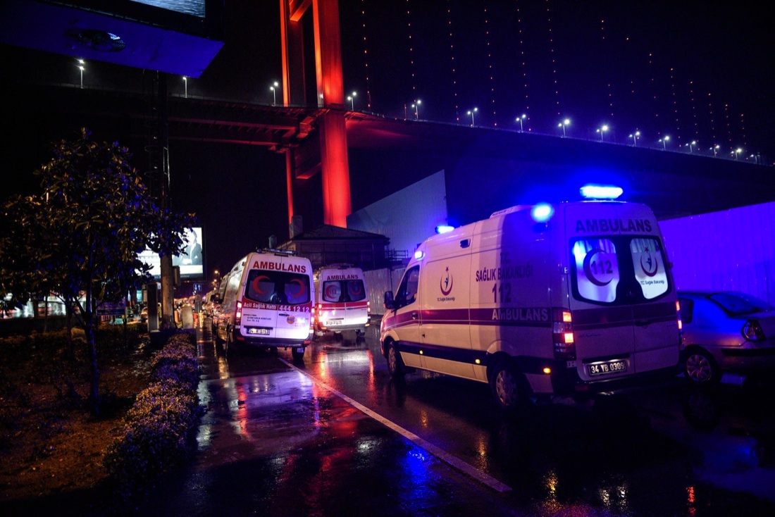 Istanbul, attentato al night club: ISIS rivendica – FOTO e VIDEO