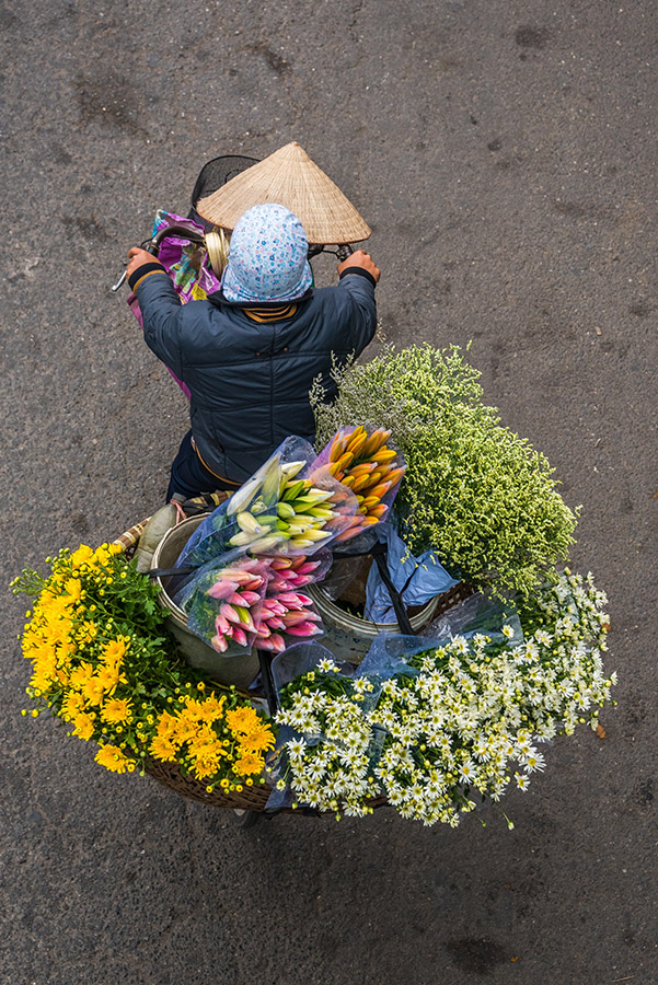 Hanoi, i venditori di strada visti dall’alto