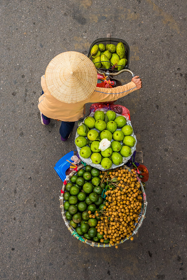 Hanoi, i venditori di strada visti dall’alto