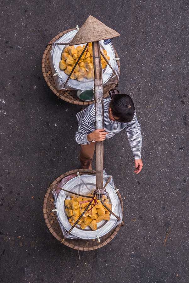 Hanoi, i venditori di strada visti dall’alto