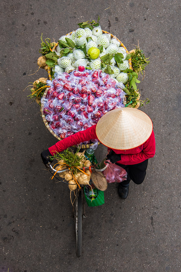 Hanoi, i venditori di strada visti dall’alto