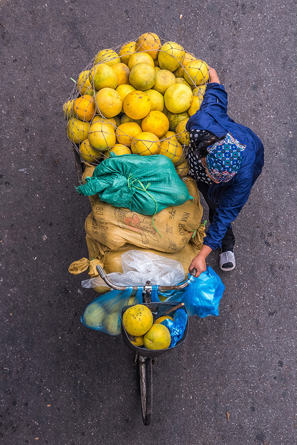 Hanoi, i venditori di strada visti dall’alto