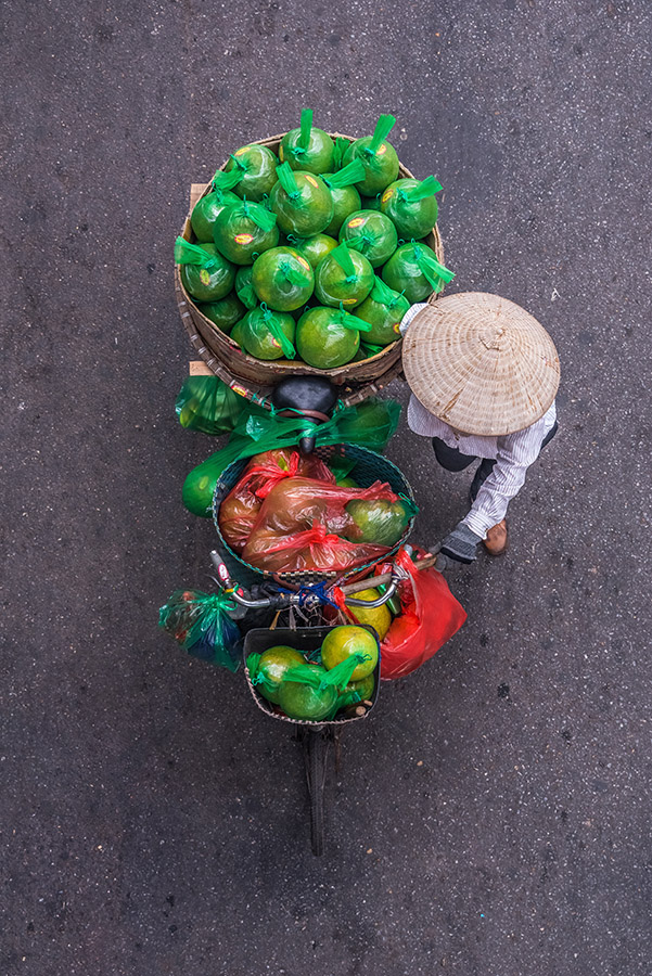 Hanoi, i venditori di strada visti dall’alto