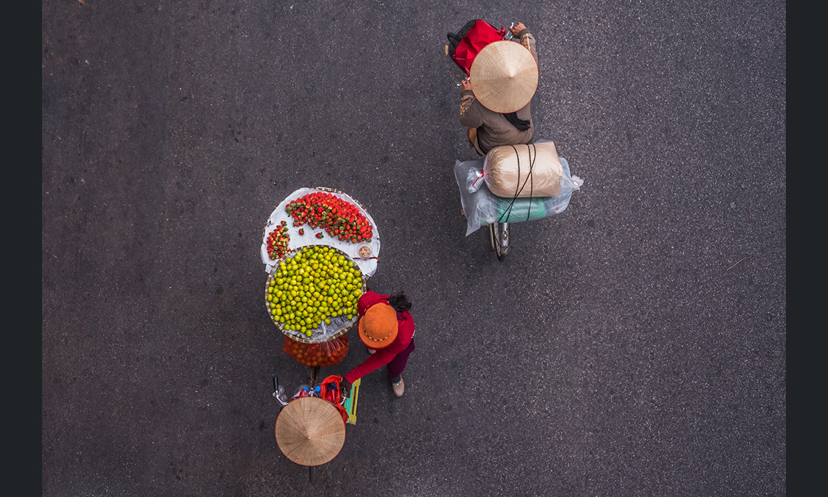 Hanoi, i venditori di strada visti dall’alto