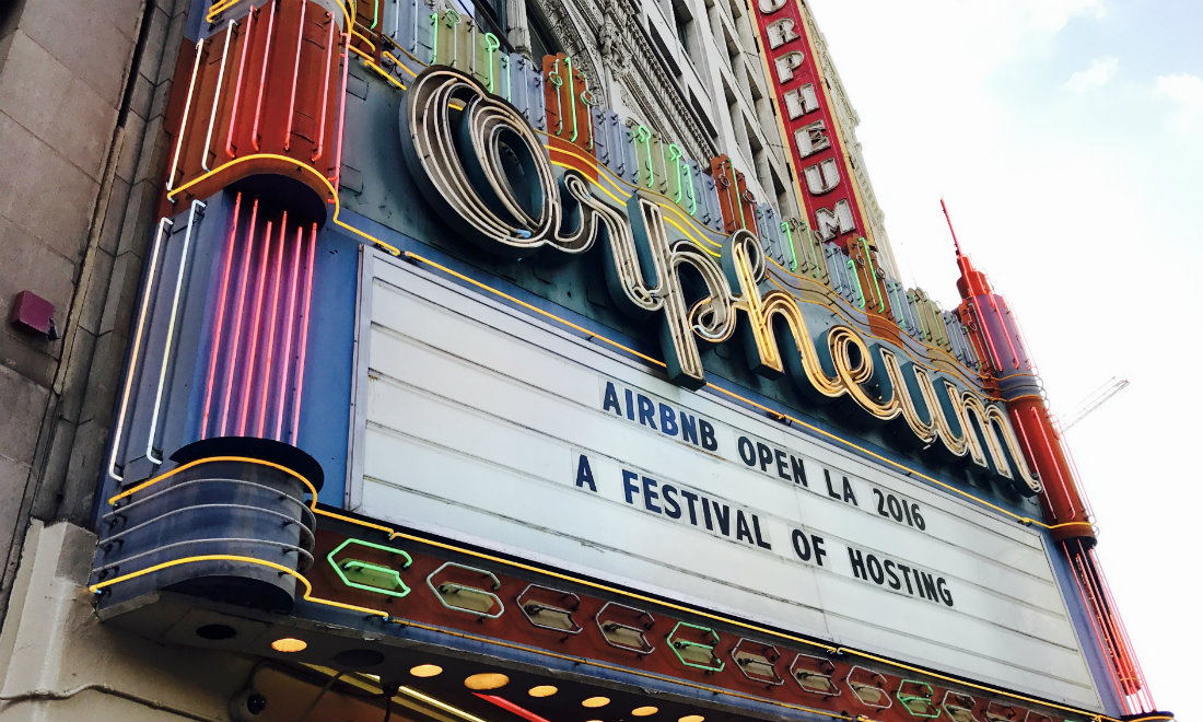 Hollywood diventa Hollyweed: ecco cosa c’è dietro la beffa di Capodanno Hollywood diventa Hollyweed: ecco cosa c’è dietro la beffa di Capodanno