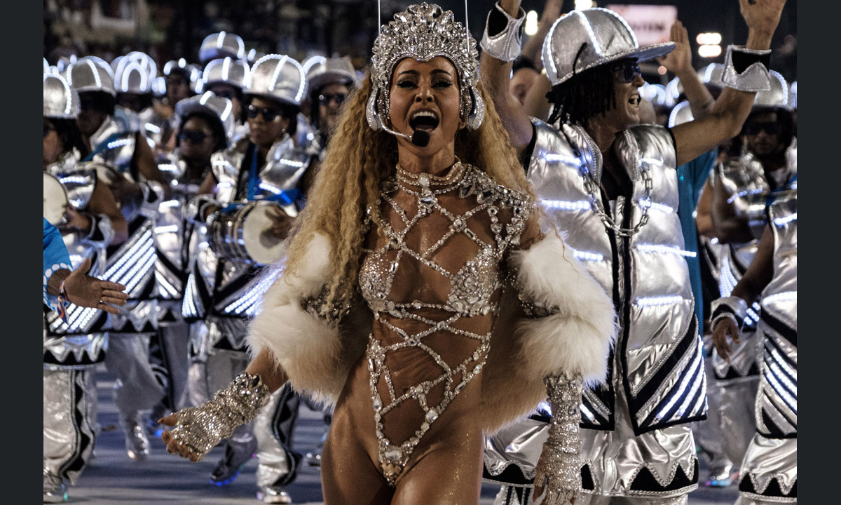 Brasile, le foto più sexy del Carnevale (in crisi) Brasile, le foto più sexy del Carnevale (in crisi)