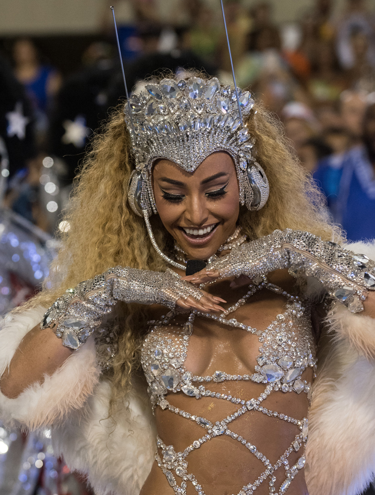 Brasile, le foto più sexy del Carnevale (in crisi) Brasile, le foto più sexy del Carnevale (in crisi)