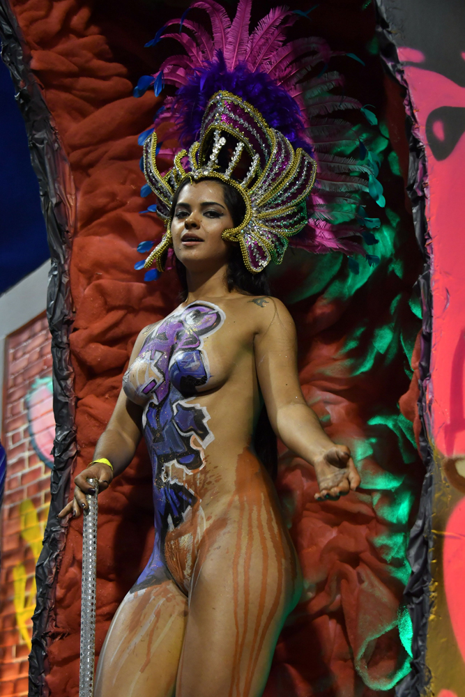 Brasile, le foto più sexy del Carnevale (in crisi) Brasile, le foto più sexy del Carnevale (in crisi)