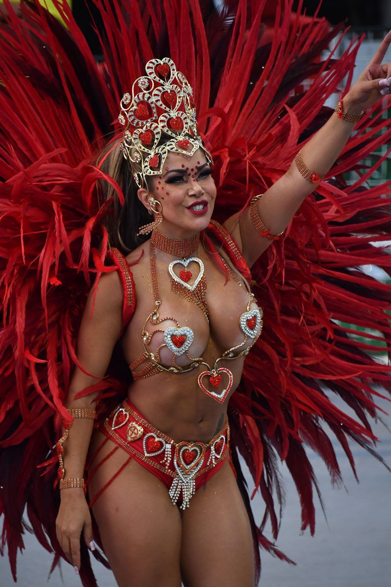 Brasile, le foto più sexy del Carnevale (in crisi) Brasile, le foto più sexy del Carnevale (in crisi)