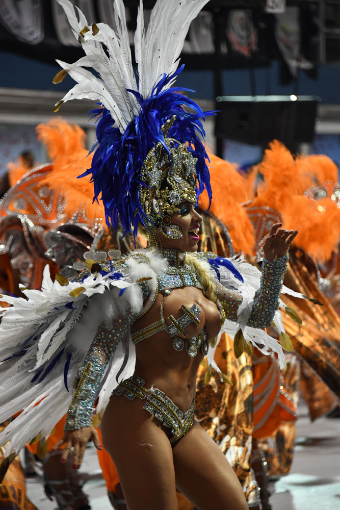 Brasile, le foto più sexy del Carnevale (in crisi) Brasile, le foto più sexy del Carnevale (in crisi)