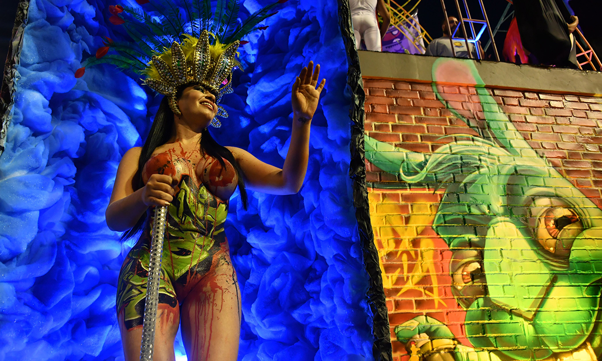 Brasile, le foto più sexy del Carnevale (in crisi) Brasile, le foto più sexy del Carnevale (in crisi)