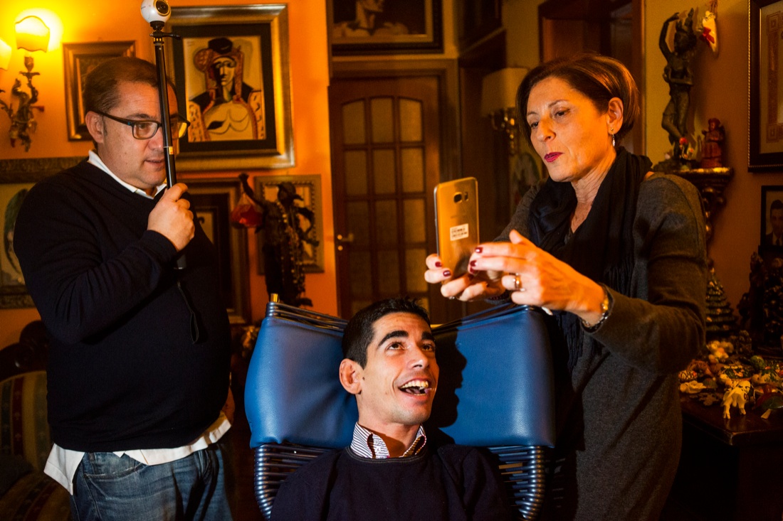 Invasioni, lo spettacolo dedicato a Mustafa Sabbagh conquista Palermo