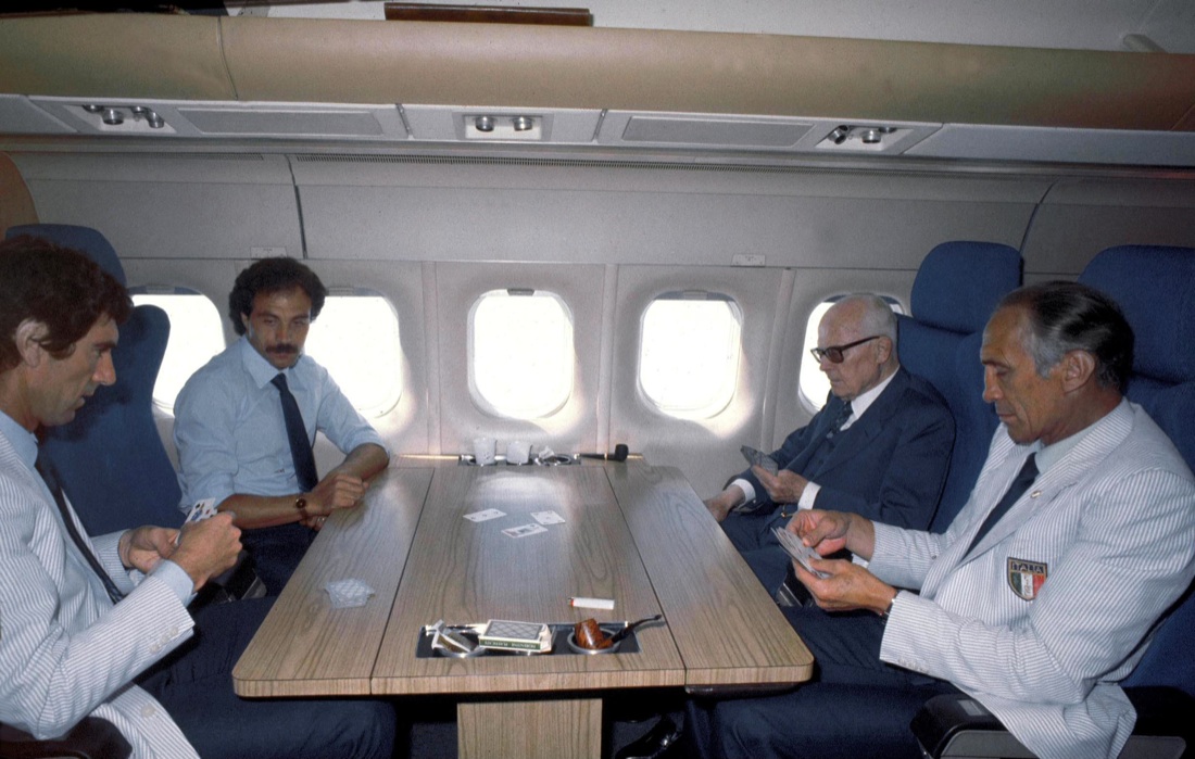 Buon compleanno Dino Zoff, l’iridato di Spagna ’82 compie 75 anni Buon compleanno Dino Zoff, l’iridato di Spagna ’82 compie 75 anni