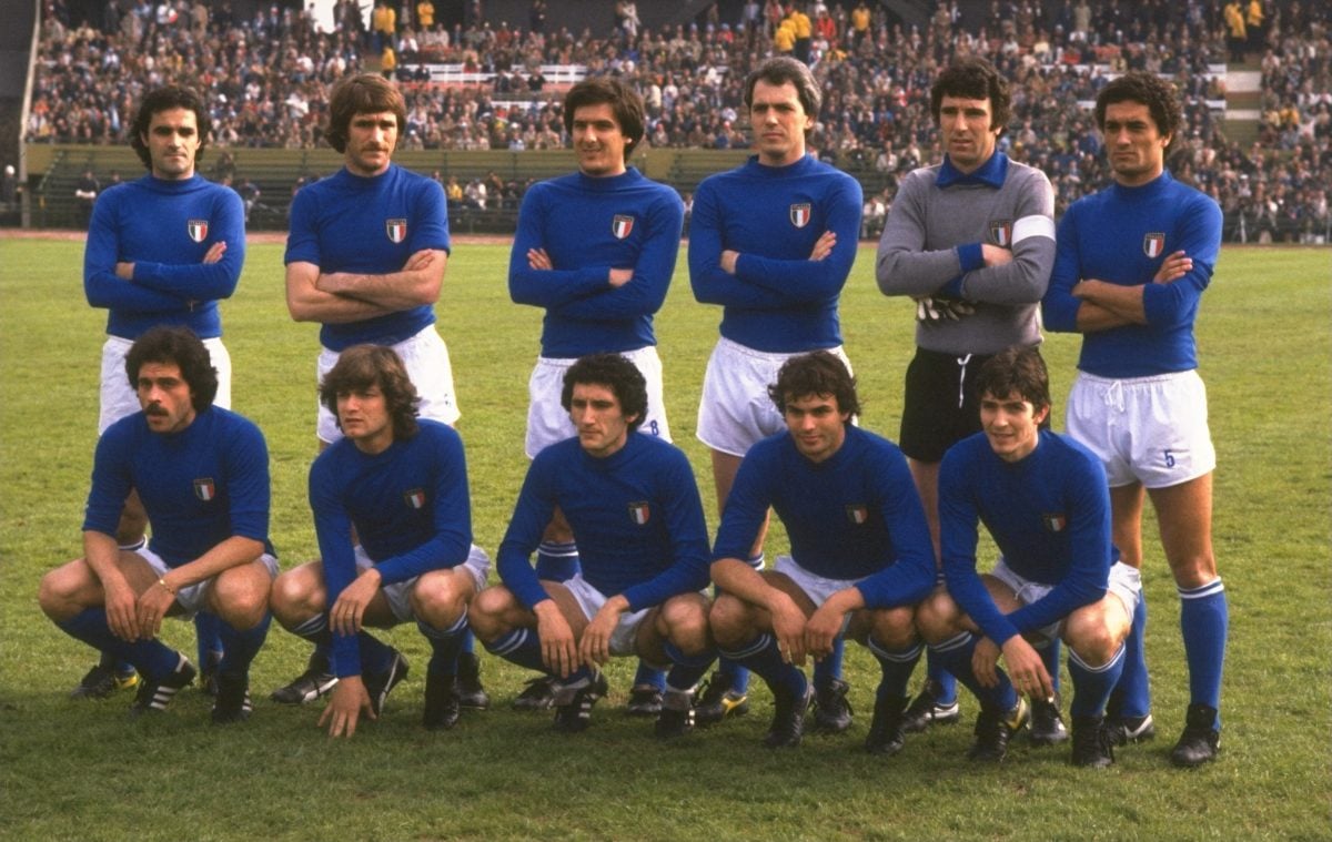 Buon compleanno Dino Zoff, l’iridato di Spagna ’82 compie 75 anni Buon compleanno Dino Zoff, l’iridato di Spagna ’82 compie 75 anni