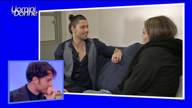 Uomini e Donne: scintille tra Luca e Marco, Soleil contesa dai tronisti Uomini e Donne: scintille tra Luca e Marco, Soleil contesa dai tronisti