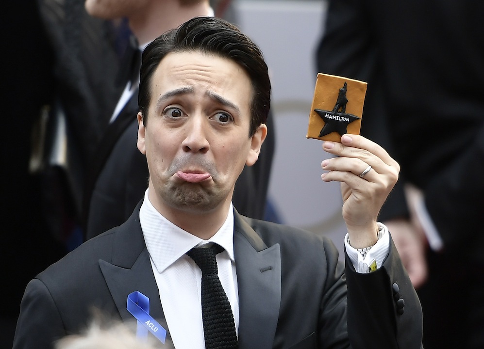 Oscar 2017, le celebrity con la spilla anti Trump