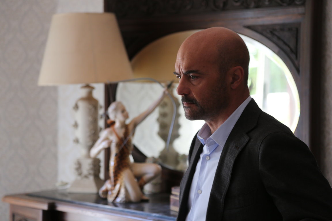 Montalbano: sesso, bugie e vizi di famiglia – La recensione Montalbano: sesso, bugie e vizi di famiglia – La recensione