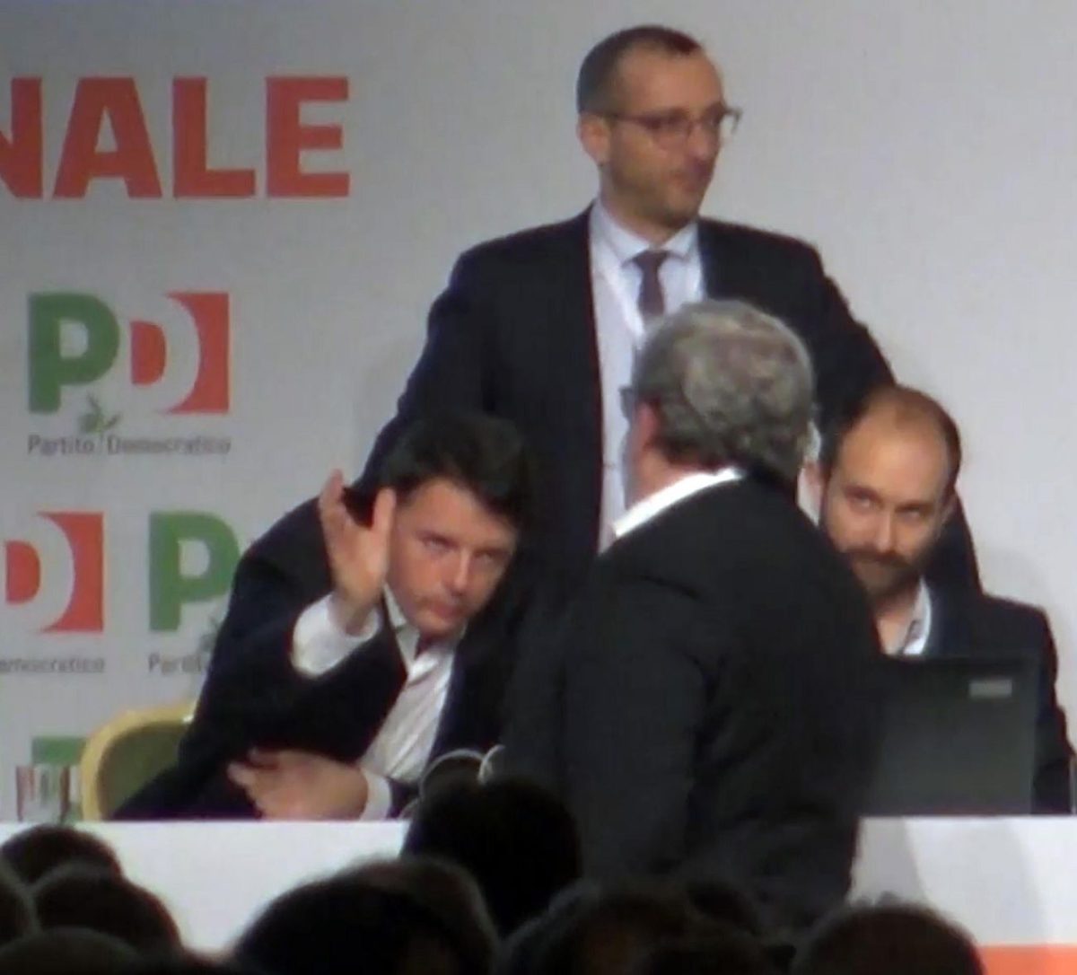 Galleria foto 'Cosa resta del Pd: solo il potere' - foto 3