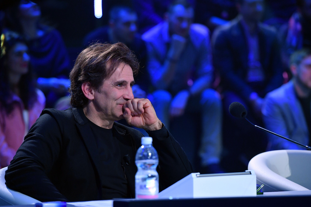 Eccezionale Veramente: al via la seconda edizione, conduce Francesco Facchinetti Eccezionale Veramente: al via la seconda edizione, conduce Francesco Facchinetti