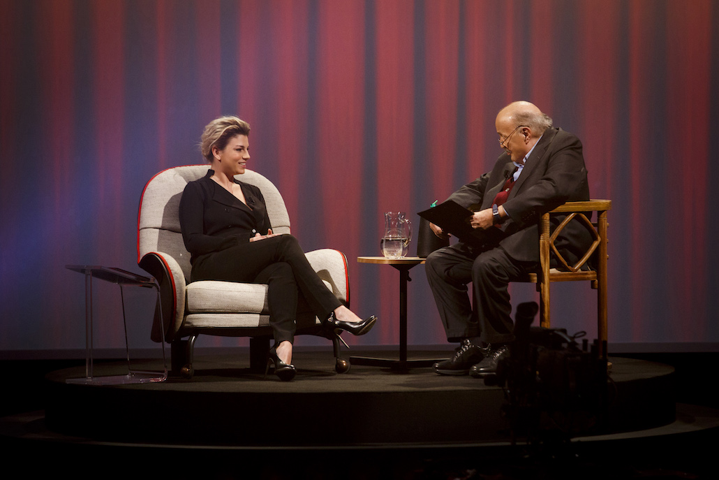 L’Intervista: Raoul Bova si racconta nel salotto di Costanzo