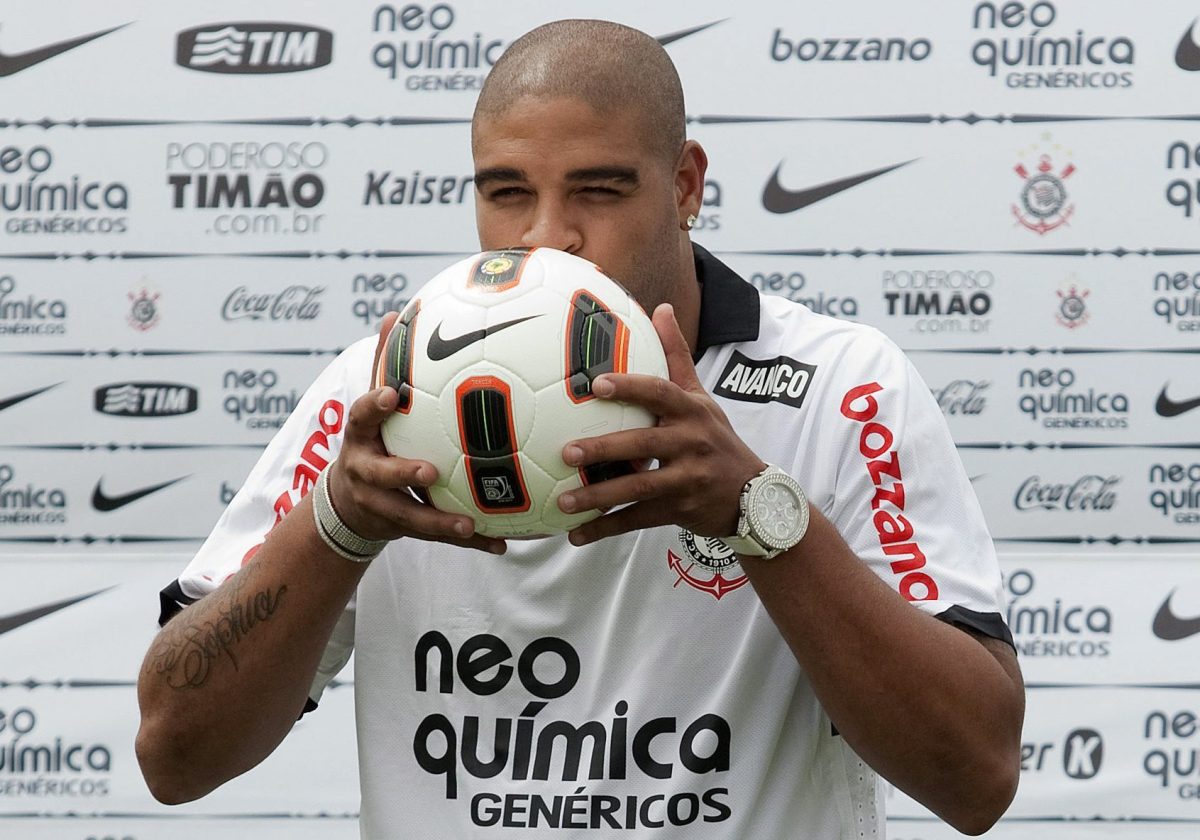 Galleria foto 'I 35 anni di Adriano: ora è l’Imperatore dei party, festa da 92 mila euro' - foto 2