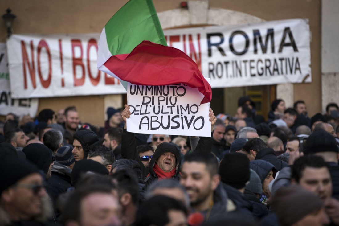 Milleproroghe 2017: perché i tassisti protestano