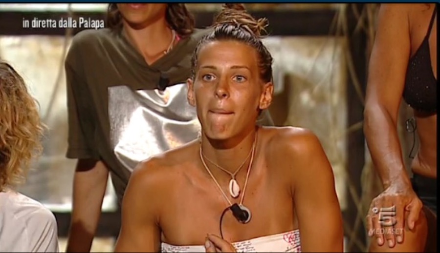 Isola dei Famosi 12: Raz Degan batte Urtis, Ceccherini in nomination Isola dei Famosi 12: Raz Degan batte Urtis, Ceccherini in nomination