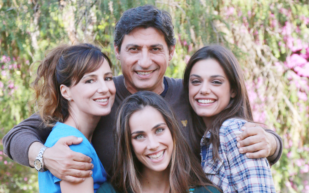 Amore pensaci tu: Solfrizzi e Troiano protagonisti della nuova serie di Canale 5 Amore pensaci tu: Solfrizzi e Troiano protagonisti della nuova serie di Canale 5