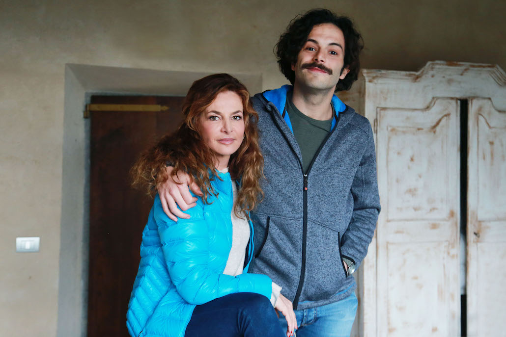 Amore pensaci tu: Solfrizzi e Troiano protagonisti della nuova serie di Canale 5 Amore pensaci tu: Solfrizzi e Troiano protagonisti della nuova serie di Canale 5