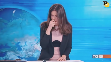 Costanza Calabrese, attacco di tosse in diretta al Tg5