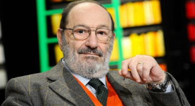 Umberto Eco, un saggio dimenticato a un anno dalla morte
