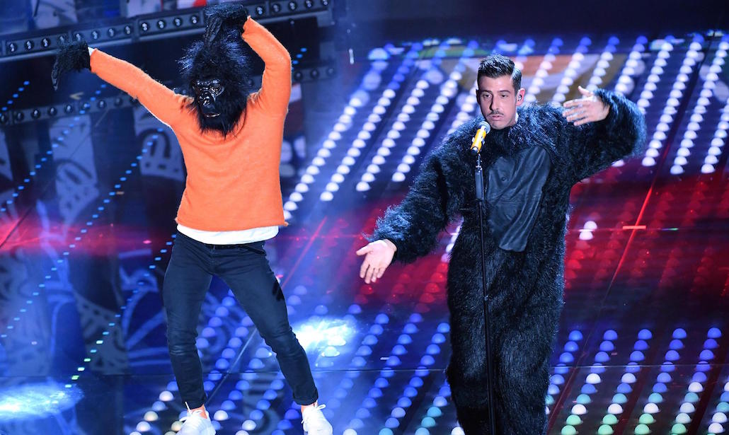 Francesco Gabbani, Occidentali’s Karma: le 5 frasi cult del testo Francesco Gabbani, Occidentali’s Karma: le 5 frasi cult del testo
