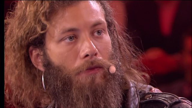 Isola dei Famosi 12: eliminata la Caldonazzo, scintille tra Marcuzzi e Degan Isola dei Famosi 12: eliminata la Caldonazzo, scintille tra Marcuzzi e Degan