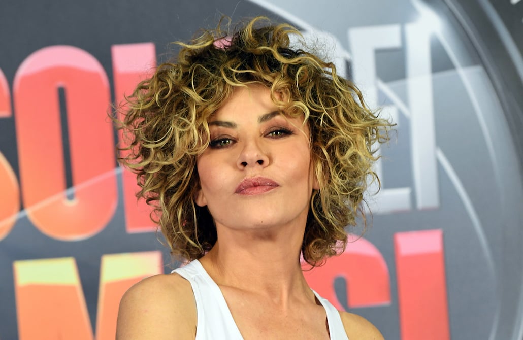 Isola dei Famosi 12: Andrea Marcaccini in studio, flirt tra Bettarini e la Mello