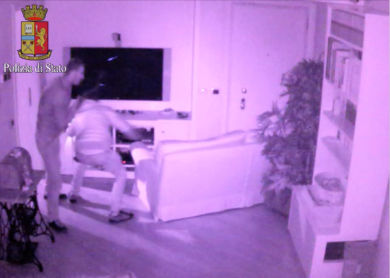 Ladri d’appartamento a Milano presi grazie a questo video