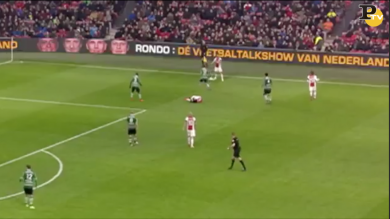 Calcio: la scorrettezza di Joel Veltman dell’Ajax | video