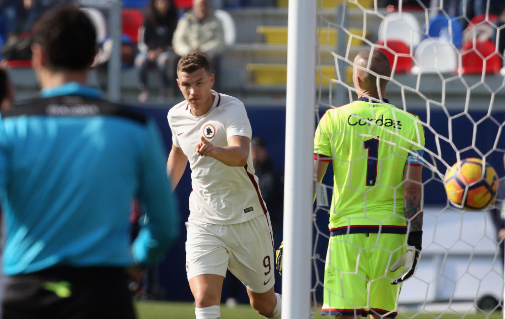 Serie A: la doppietta di Higuain in Cagliari – Juve e la 24a giornata in foto Serie A: la doppietta di Higuain in Cagliari – Juve e la 24a giornata in foto