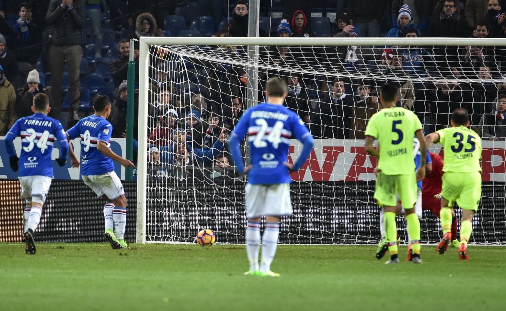 Serie A: la doppietta di Higuain in Cagliari – Juve e la 24a giornata in foto Serie A: la doppietta di Higuain in Cagliari – Juve e la 24a giornata in foto