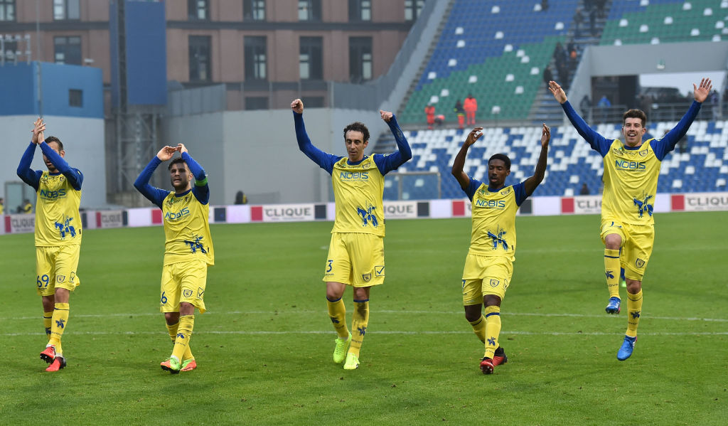 Serie A: la doppietta di Higuain in Cagliari – Juve e la 24a giornata in foto Serie A: la doppietta di Higuain in Cagliari – Juve e la 24a giornata in foto