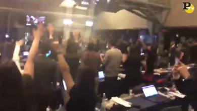 Sanremo. Gabbani canta, festa e balli in sala stampa | video