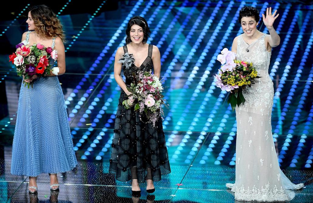 Sanremo 2017: Zucchero conquista tutti, Crozza show con la De Filippi nella Finale