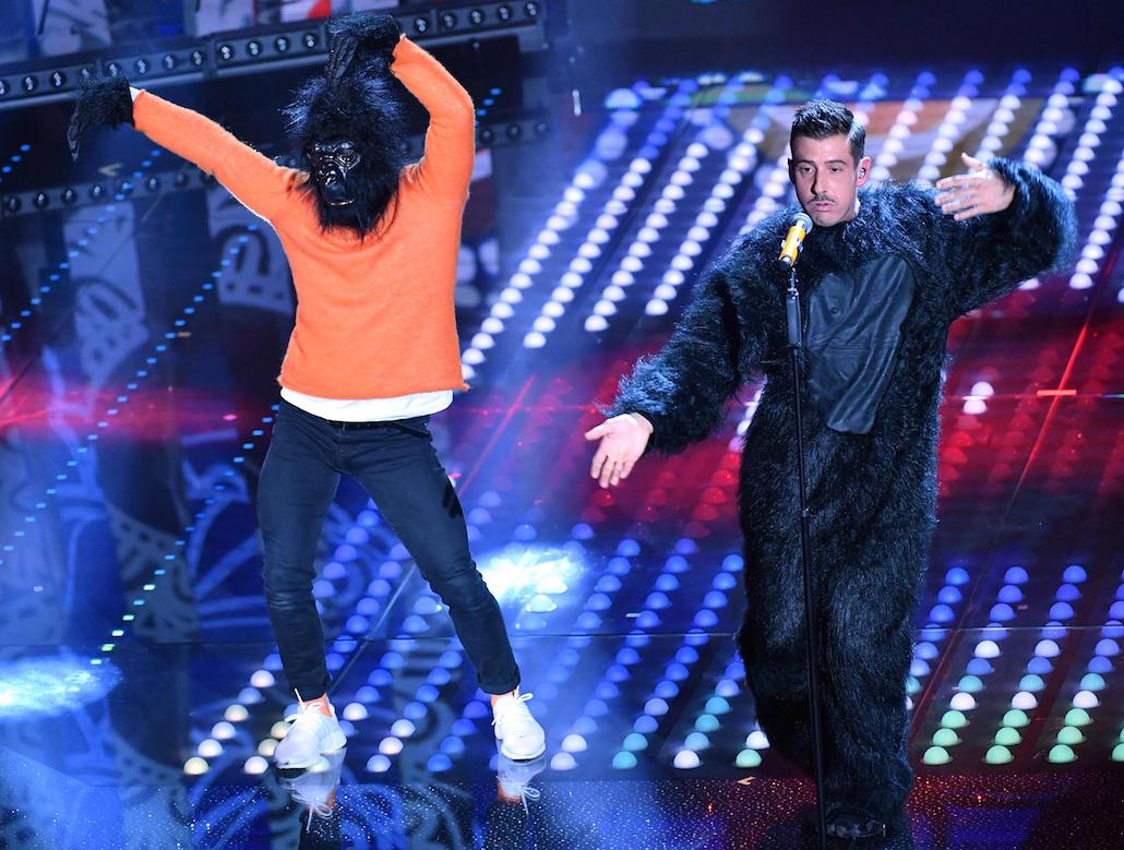 Sanremo 2017: le pagelle ai look della quarta serata