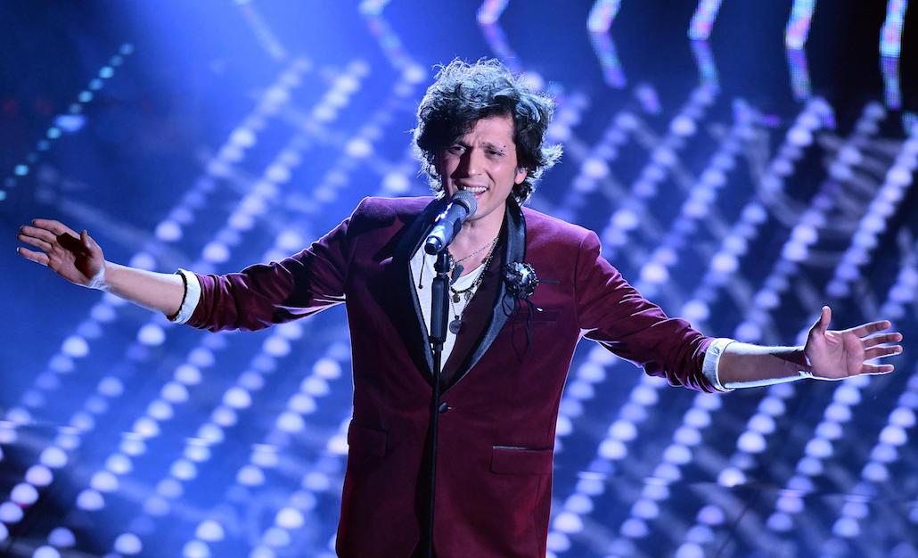 Sanremo 2017: le pagelle ai look della quarta serata