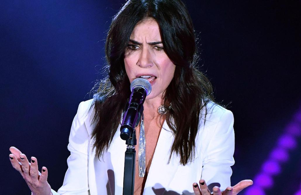 Sanremo 2017: le pagelle ai look della quarta serata