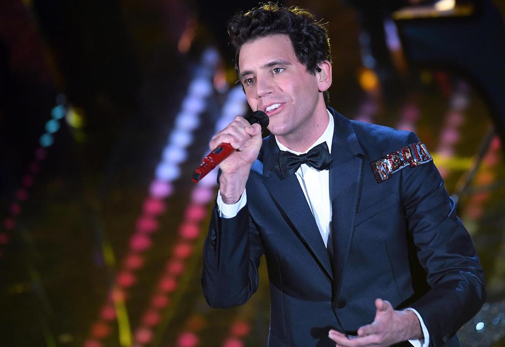 Sanremo 2017: Crozza fa Bergoglio, Mika contro le discriminazioni