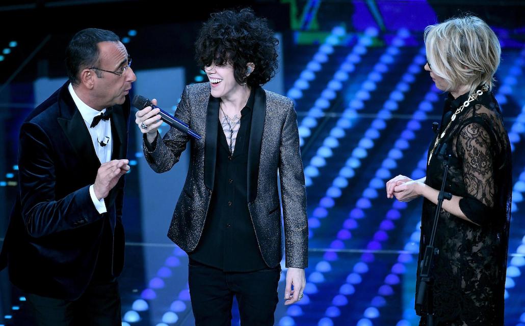 Sanremo 2017: Crozza fa Bergoglio, Mika contro le discriminazioni
