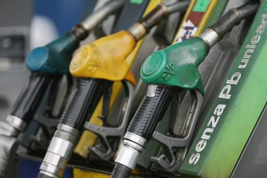 Presto benzina e gasolio meno cari in autostrada su iniziativa del Codacons