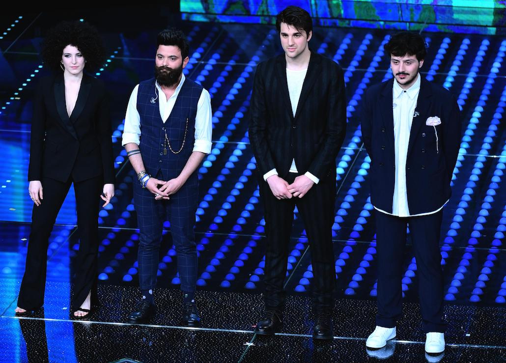 Sanremo 2017: Totti show al Festival, Robbie Williams bacia la De Filippi